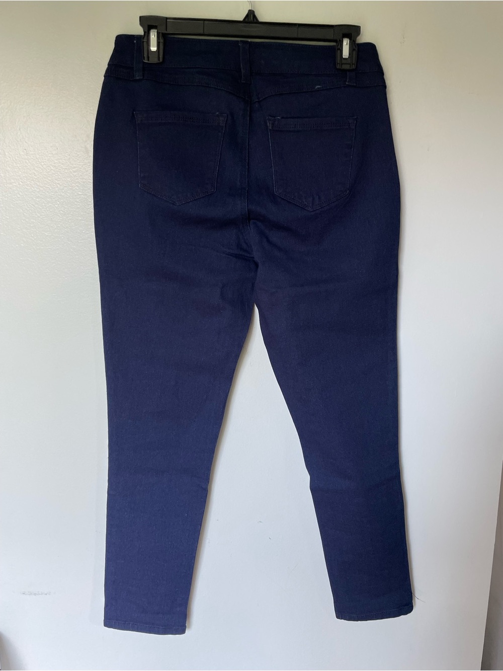 NWOT AG Denim Women’s Dark Blue Stretch Jeans, Size 10P - Picture 2 of 5